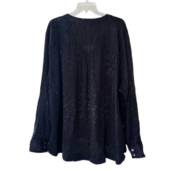 Soft Surroundings Sistine Floral Embroidery Jacquard Pintuck Shirt - Picture 2 of 6